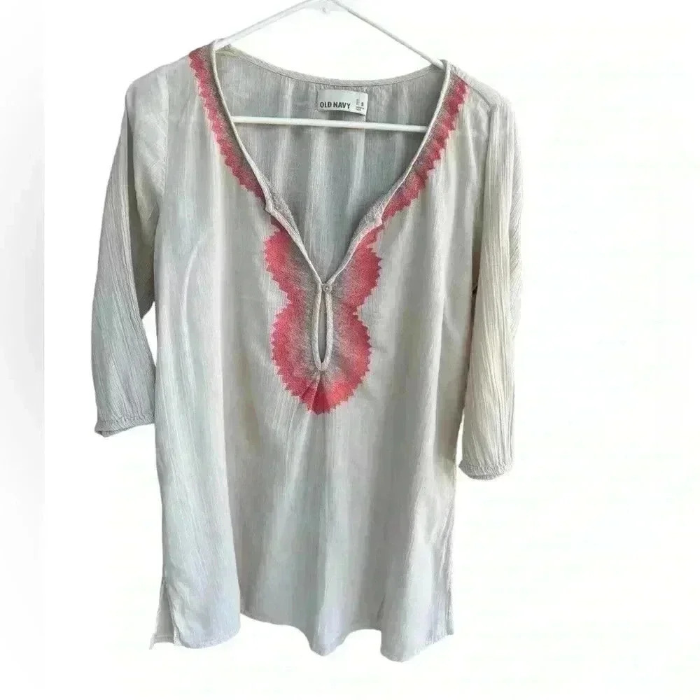 Old Navy women’s embroidered long sleeve swimwear coverup sz S gently used